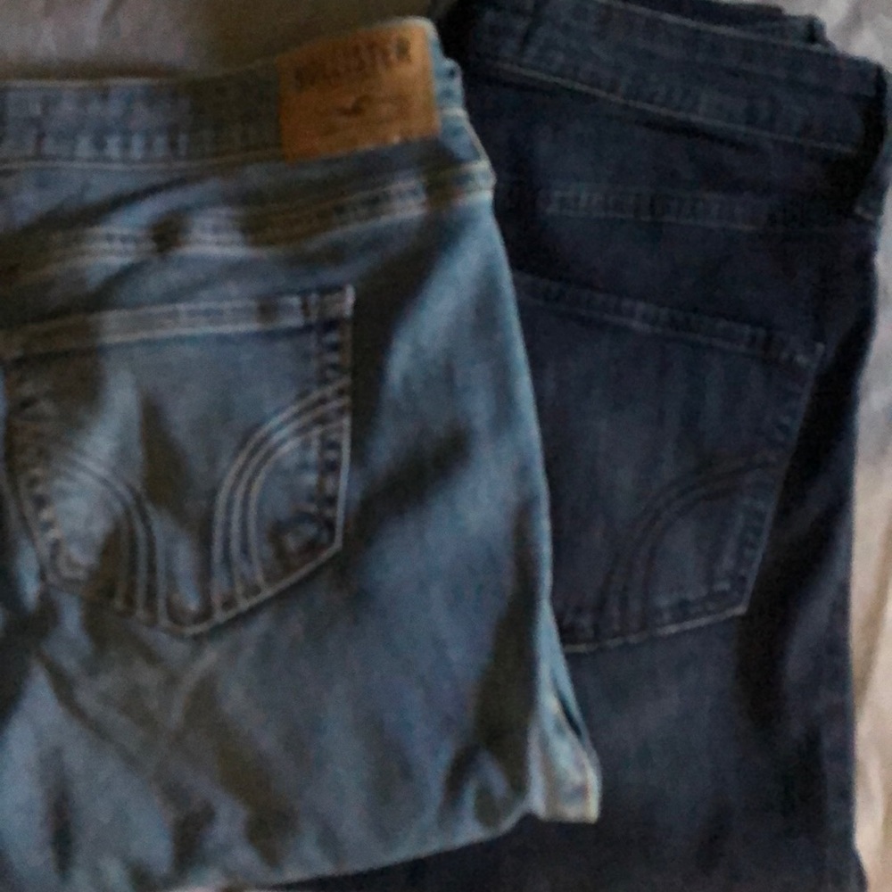 2 pairs Hollister jeans
